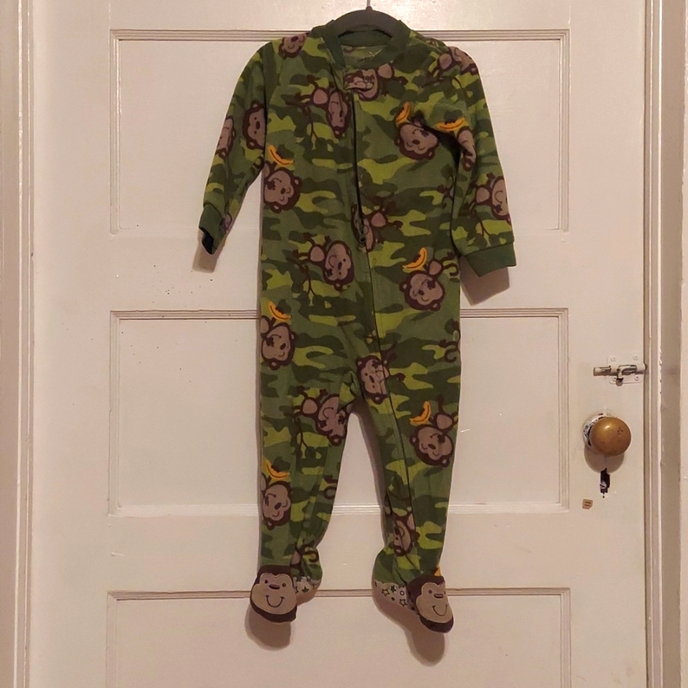 Toddler footed onsie